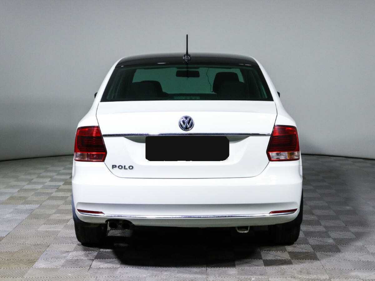 Volkswagen Polo с пробегом — 2017 год. Фото: #4