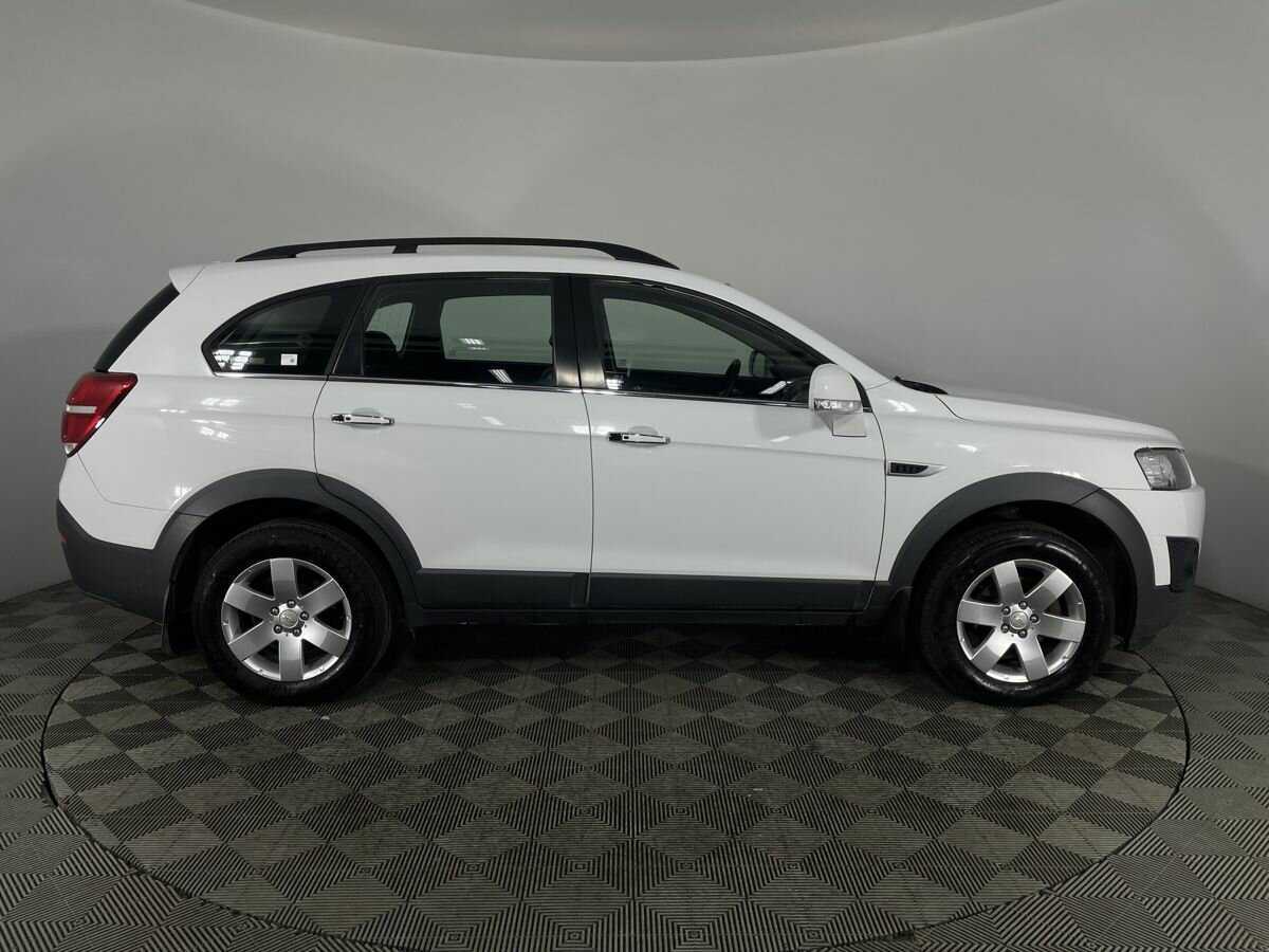 Chevrolet Captiva с пробегом — 2014 год. Фото: #3