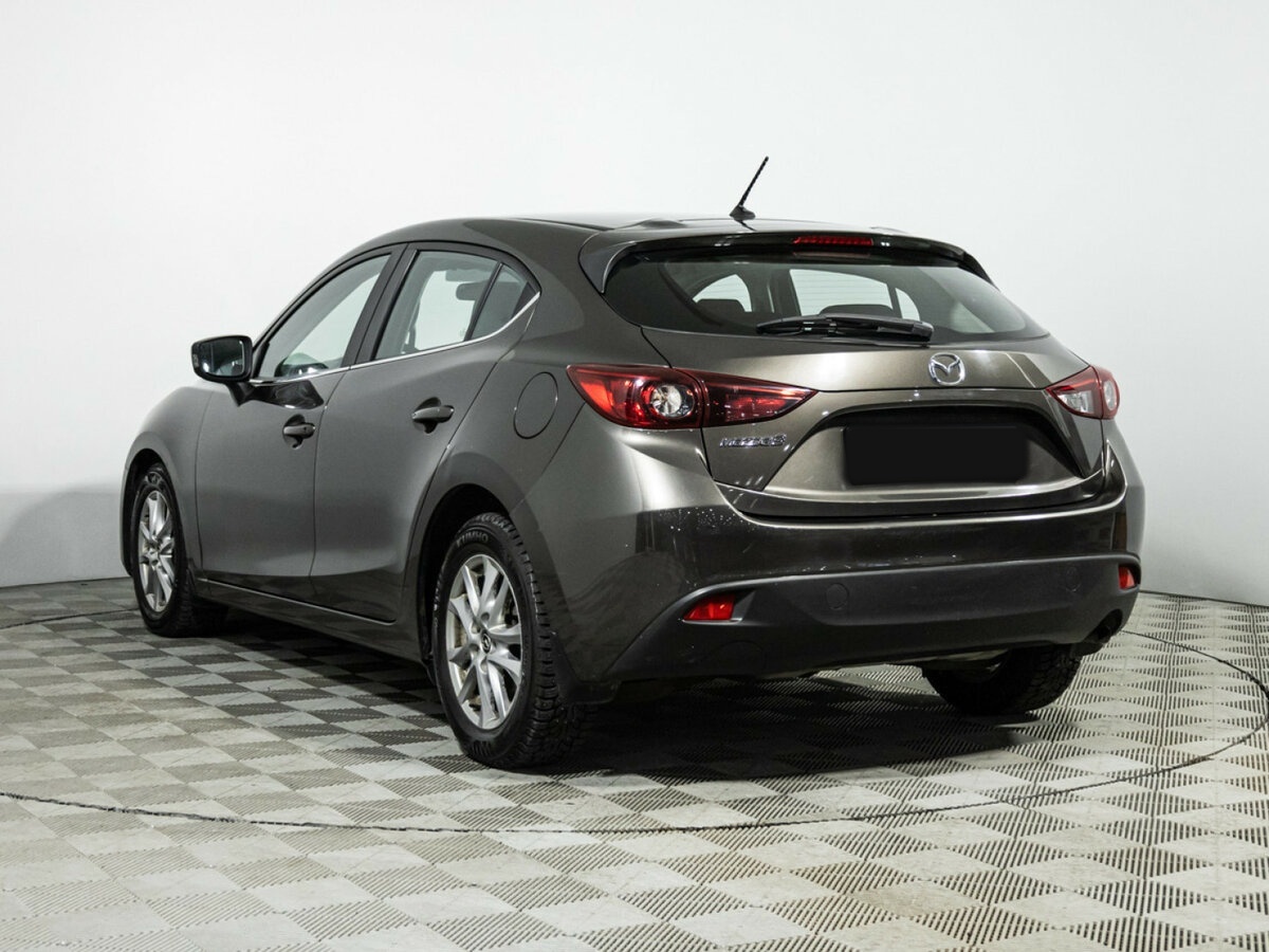 Mazda 3 с пробегом — 2013 год. Фото: #6
