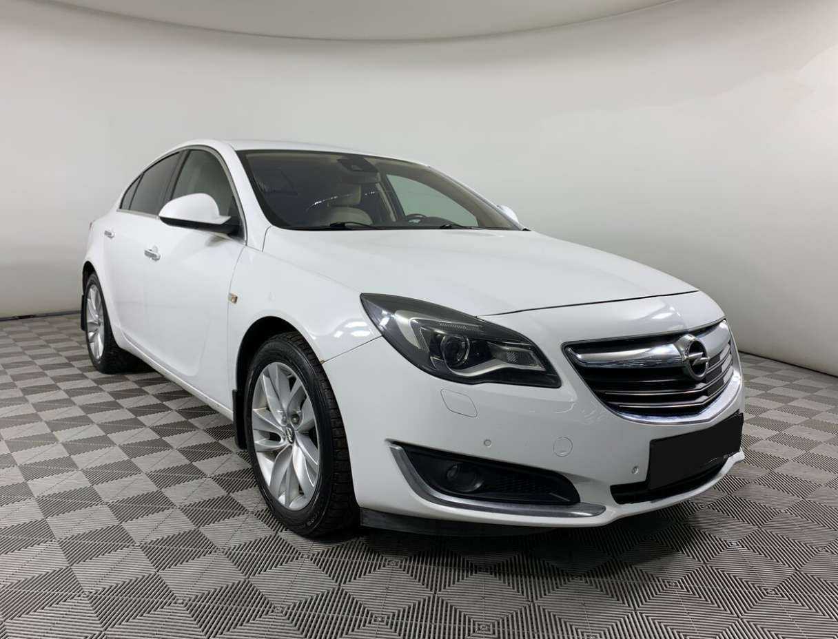 Opel Insignia с пробегом — 2014 год. Фото: #1