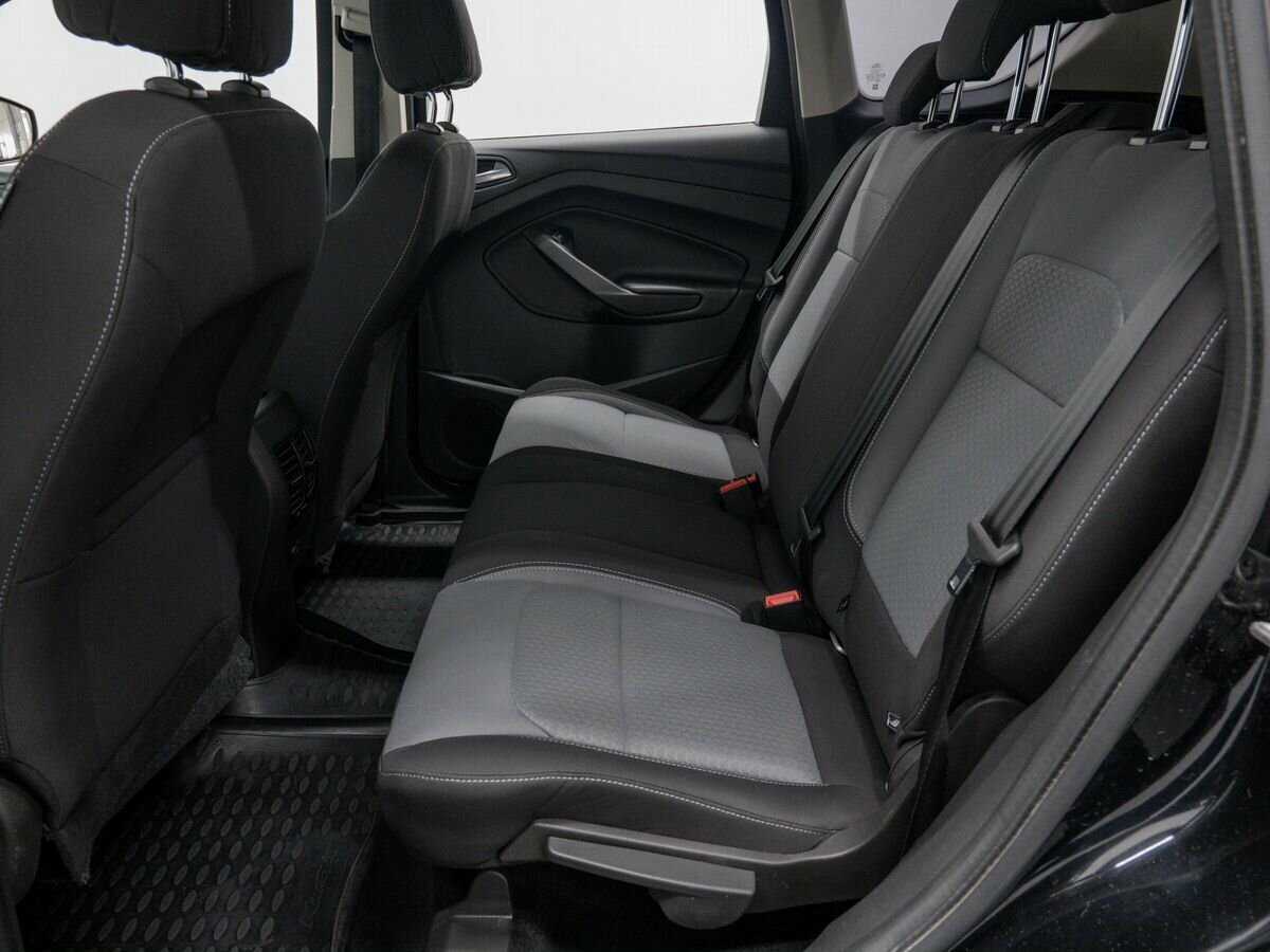 Ford Kuga с пробегом — 2016 год. Фото: #11