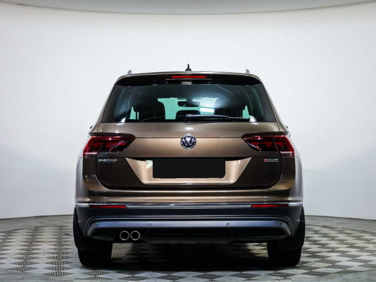Volkswagen Tiguan с пробегом — 2018 год. Фото: #4