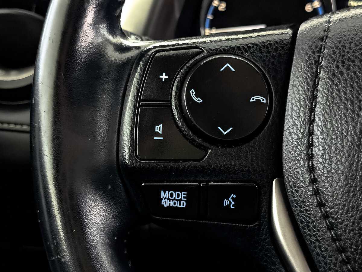 Toyota RAV4 с пробегом — 2018 год. Фото: #24