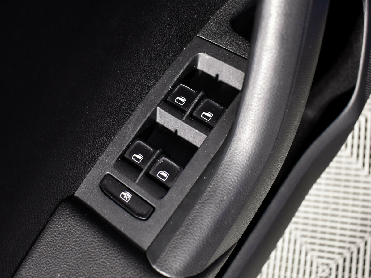 Skoda Octavia с пробегом — 2013 год. Фото: #14
