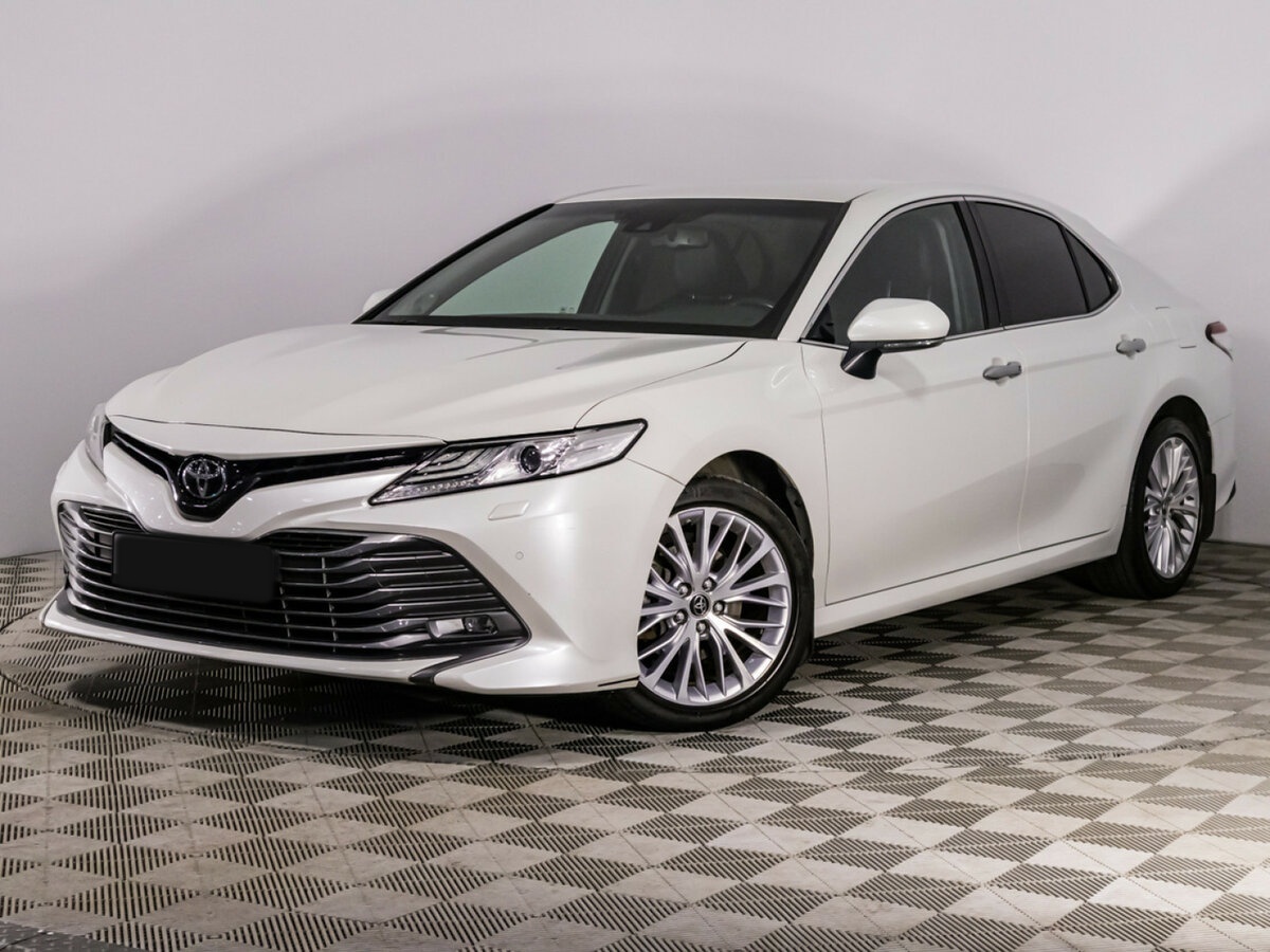 Toyota Camry с пробегом — 2019 год. Фото: #0