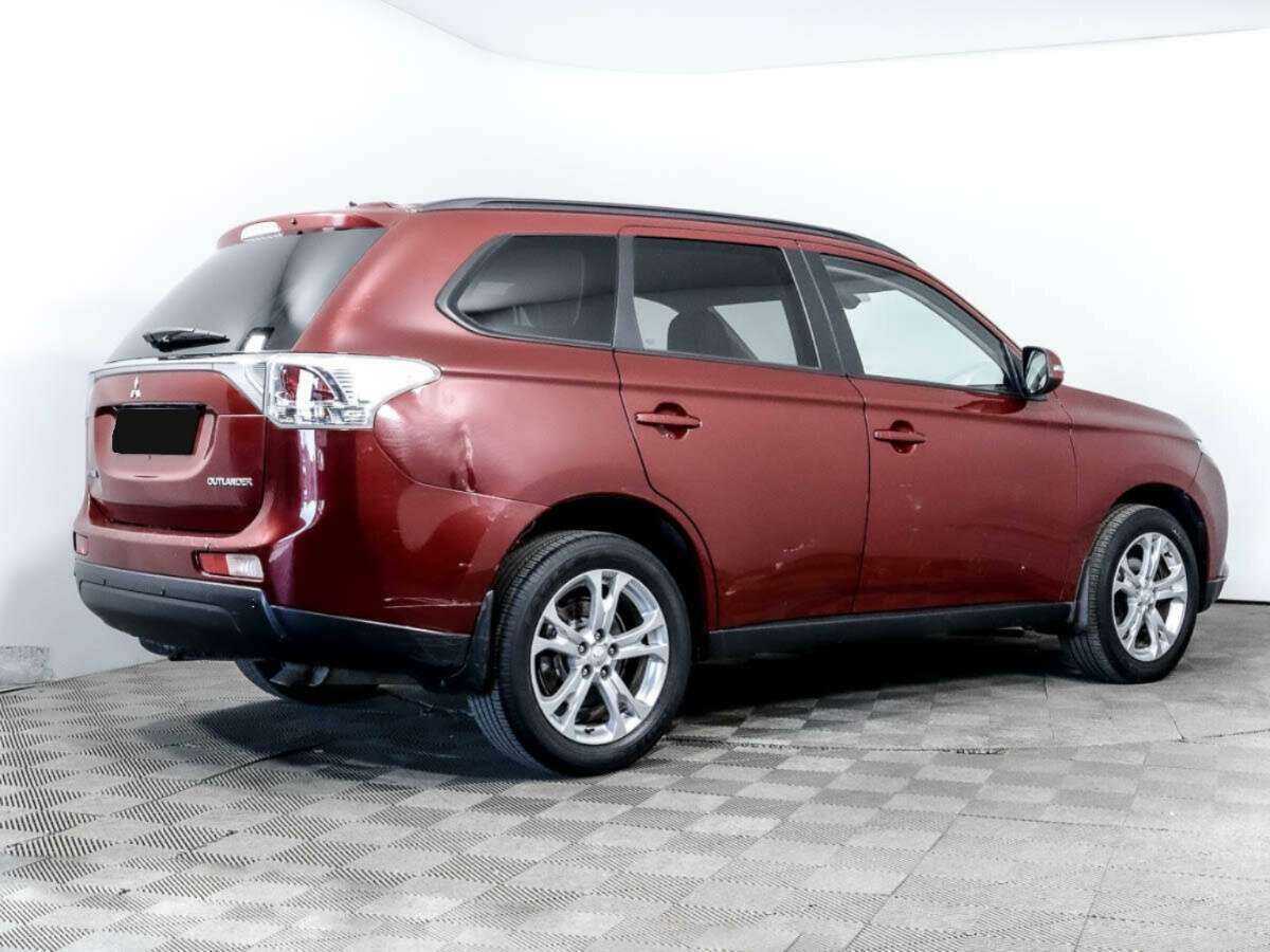 Mitsubishi Outlander с пробегом — 2013 год. Фото: #2