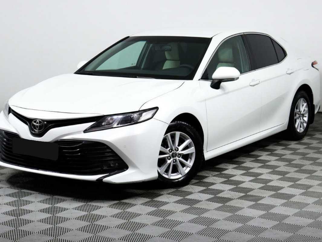 Toyota Camry с пробегом — 2019 год. Посмотреть фото
