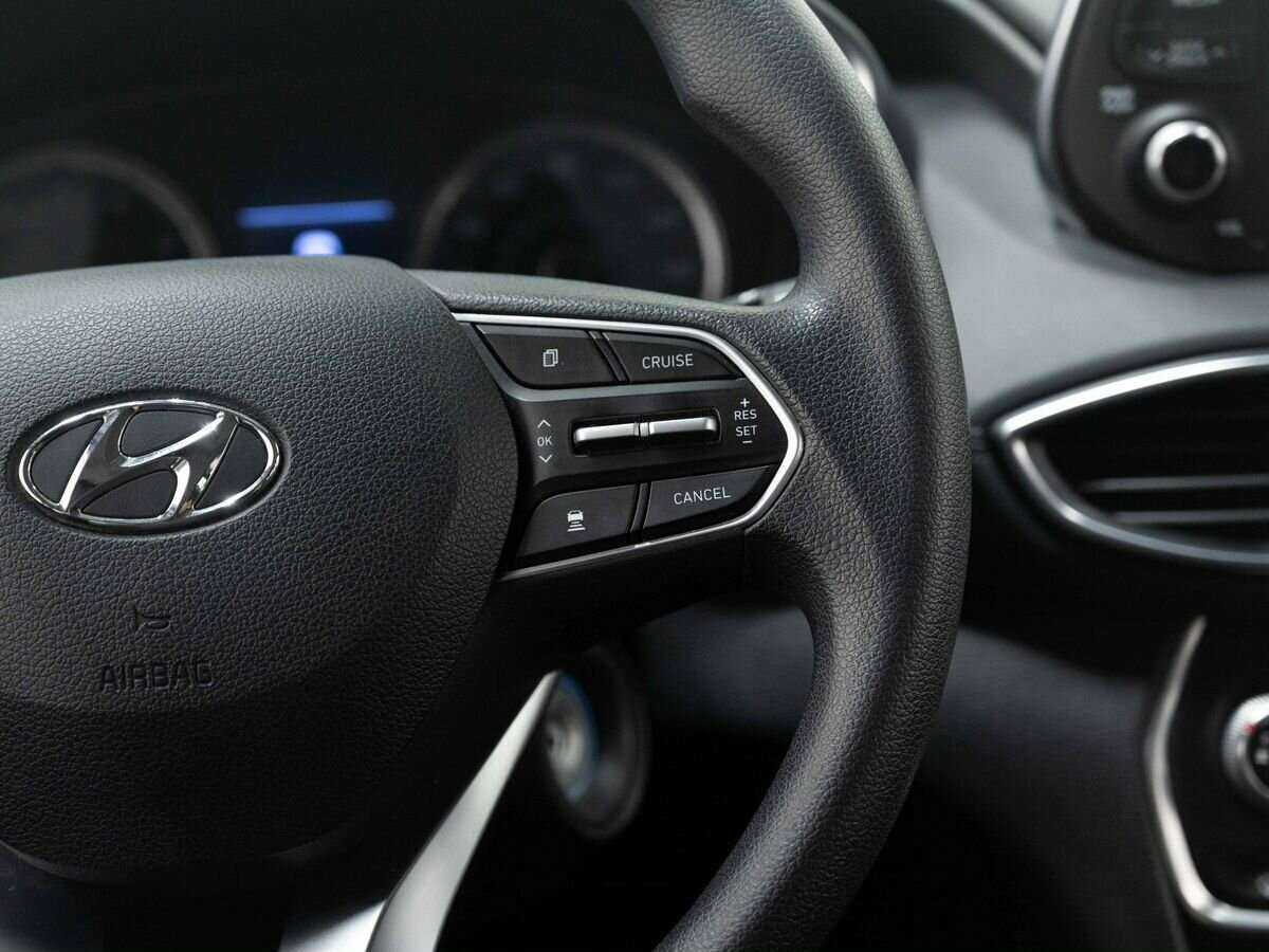 Hyundai Santa Fe с пробегом — 2019 год. Фото: #14