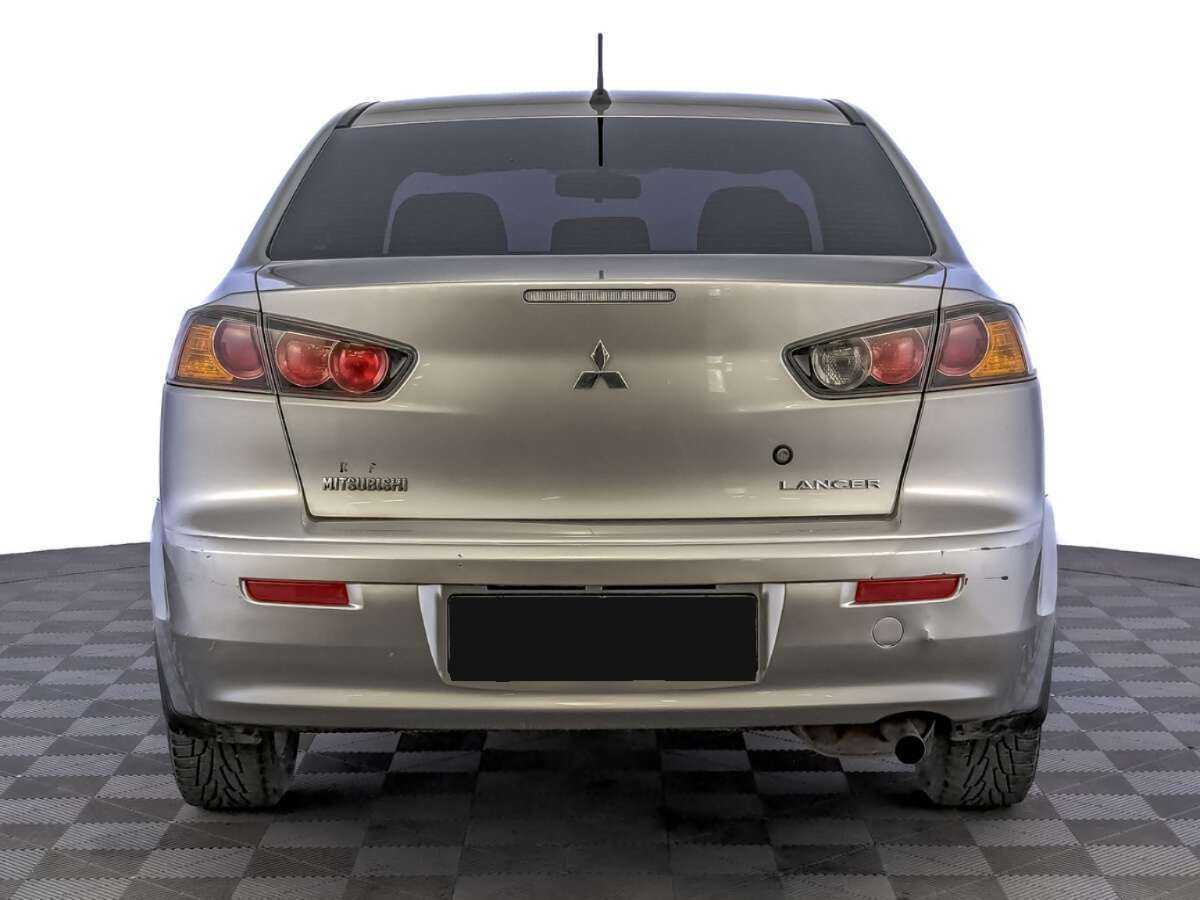Mitsubishi Lancer с пробегом — 2015 год. Фото: #5