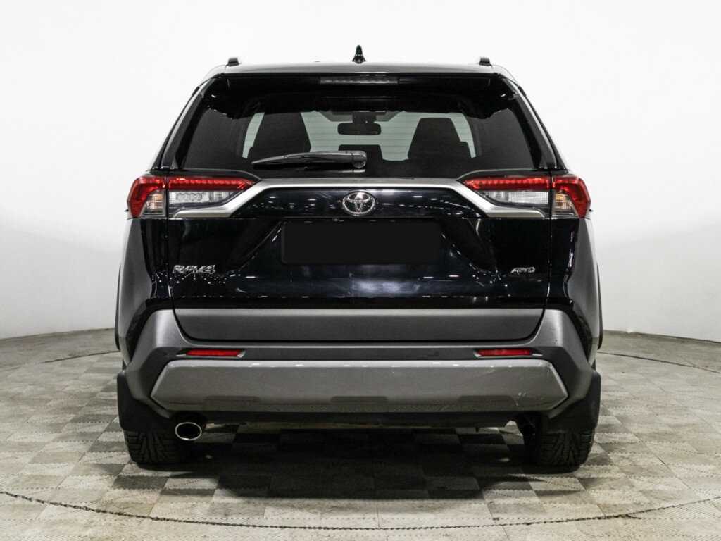 Toyota RAV4 с пробегом — 2020 год. Фото: #5