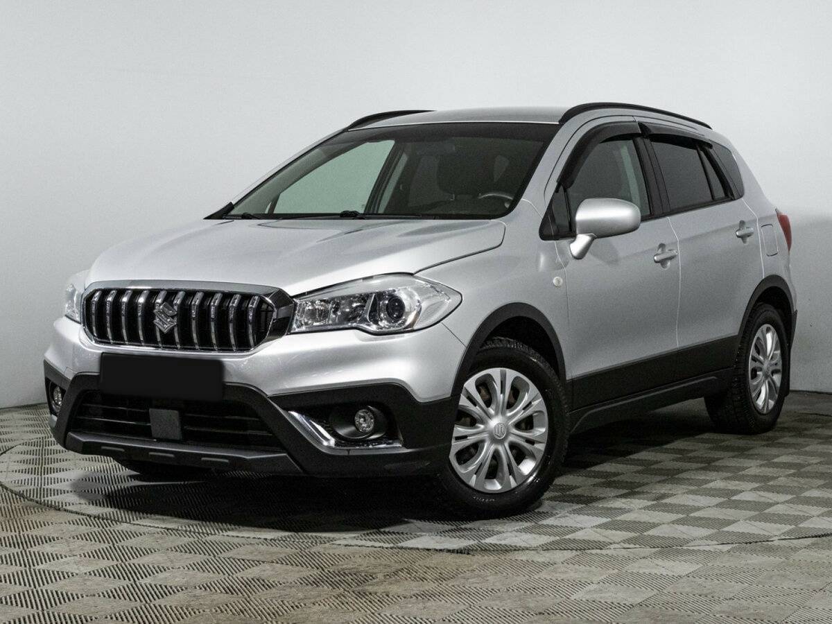 Suzuki SX4 с пробегом — 2016 год. Фото: #0