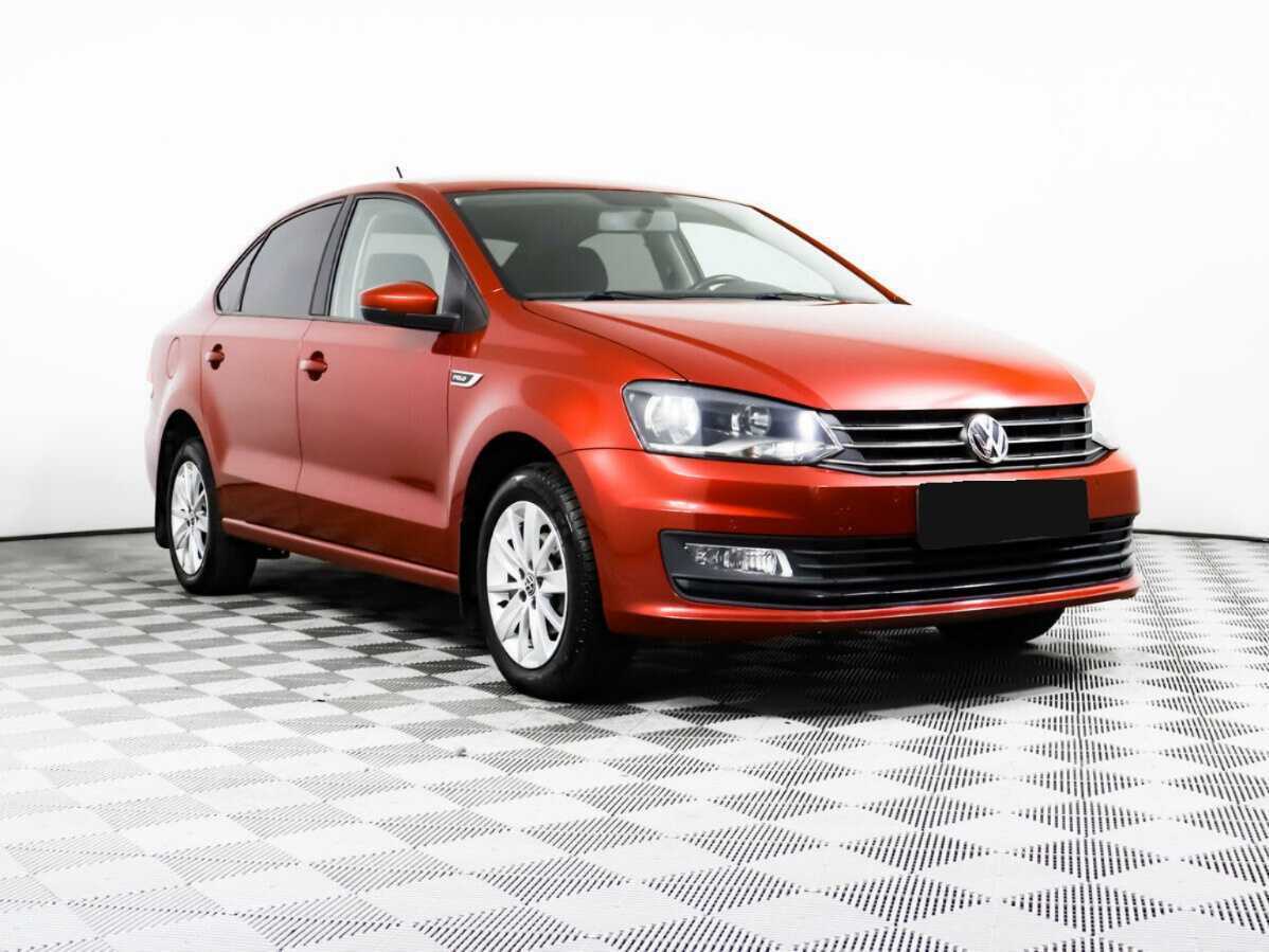 Volkswagen Polo с пробегом — 2015 год. Фото: #2