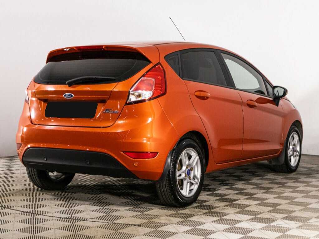 Ford Fiesta с пробегом — 2015 год. Фото: #4
