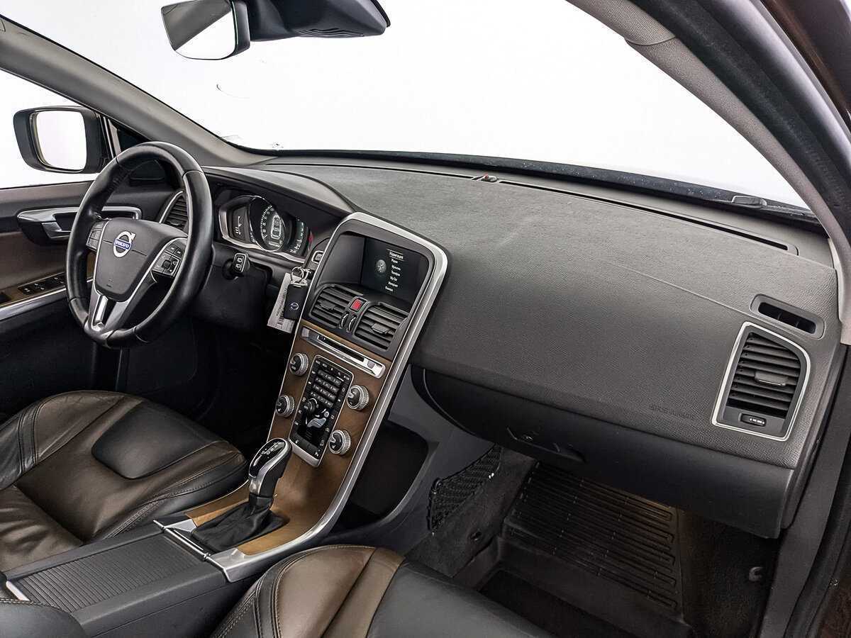 Volvo XC60 с пробегом — 2014 год. Фото: #12