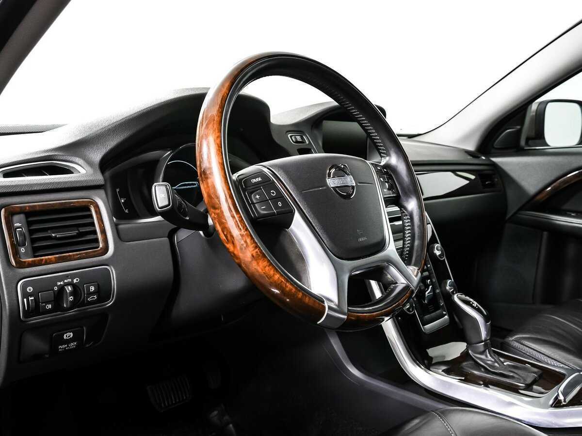 Volvo XC70 с пробегом — 2013 год. Фото: #11