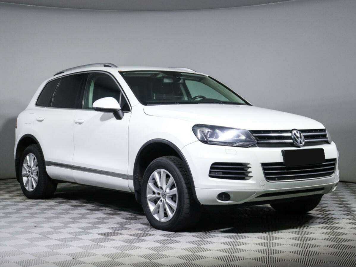 Volkswagen Touareg с пробегом — 2012 год. Фото: #1