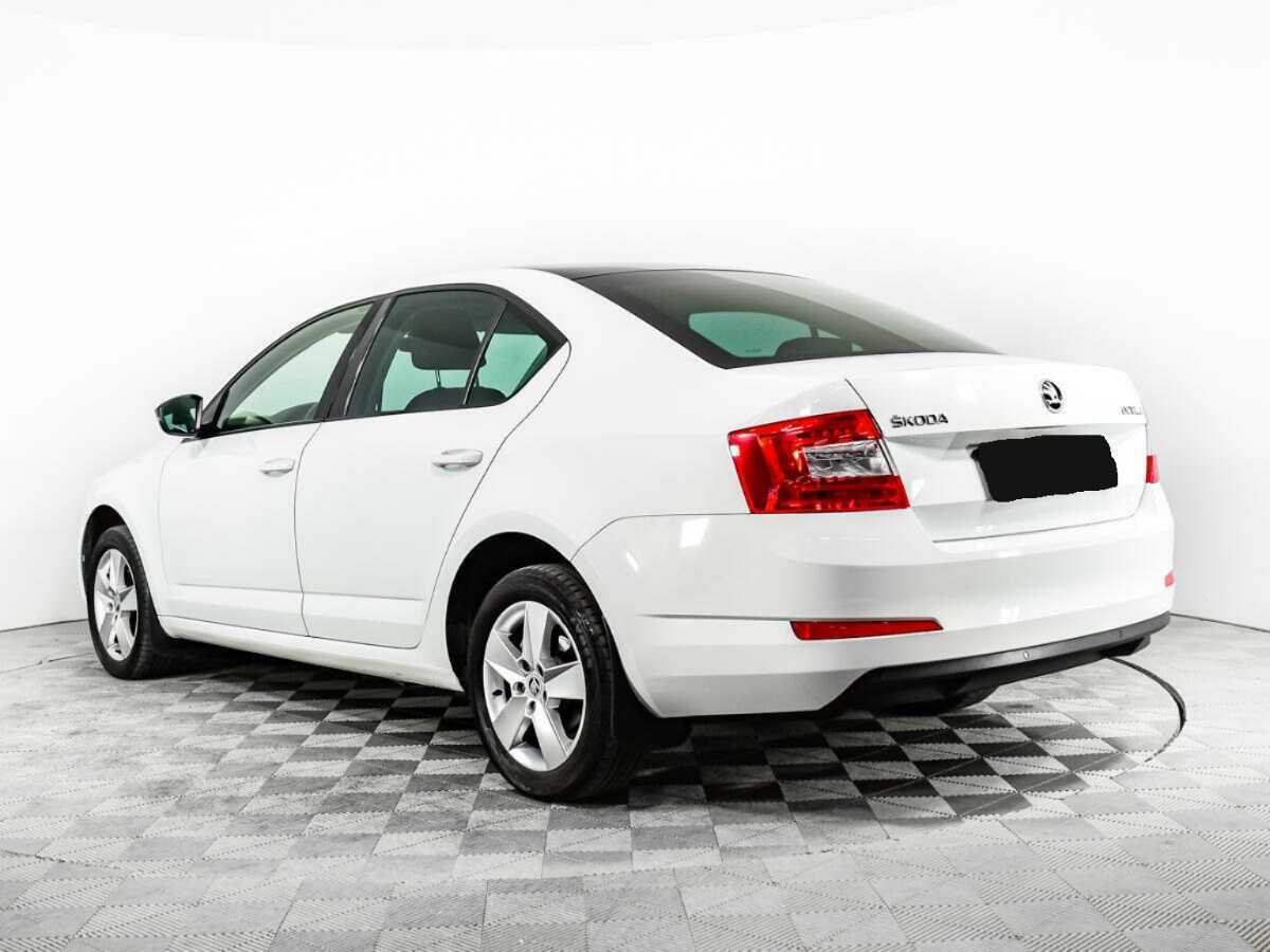 Skoda Octavia с пробегом — 2016 год. Фото: #6