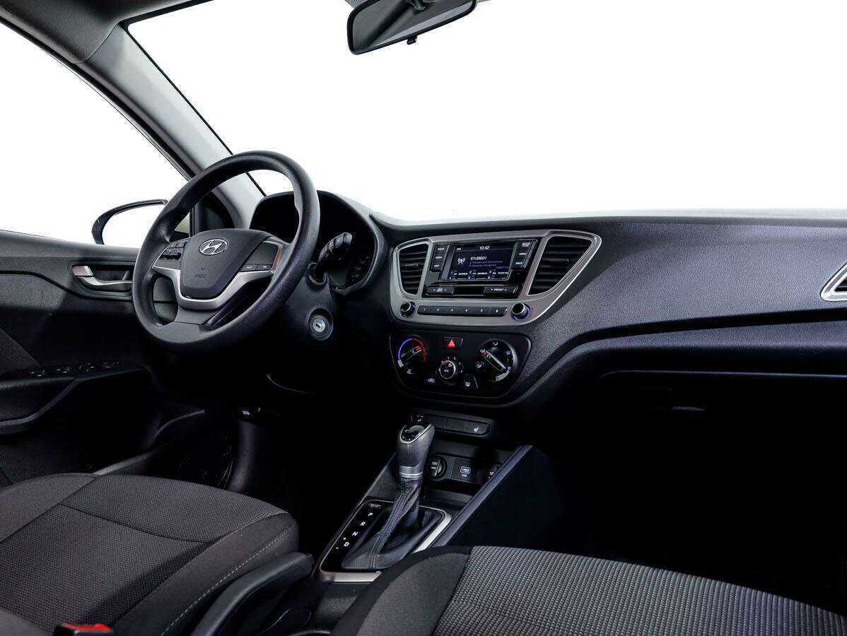 Hyundai Solaris с пробегом — 2019 год. Фото: #8