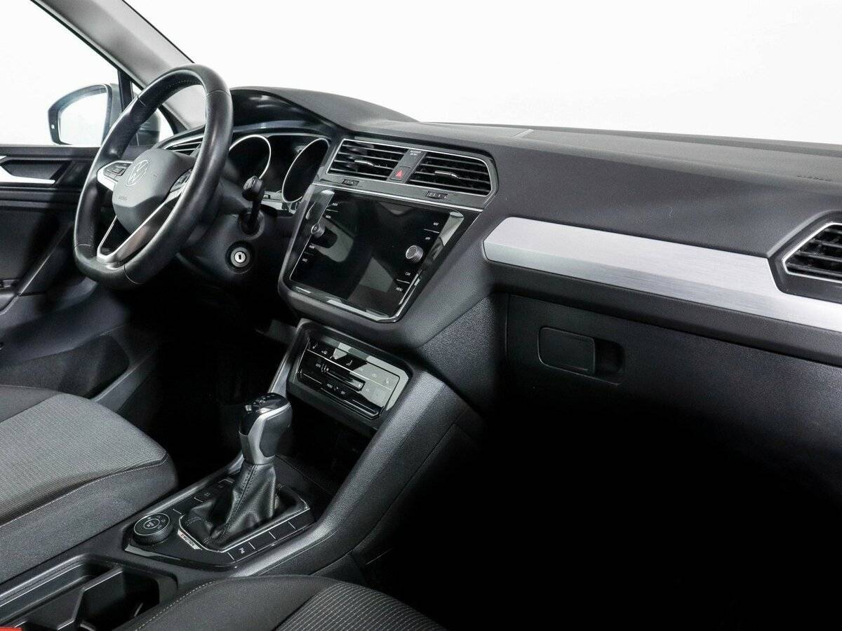 Volkswagen Tiguan с пробегом — 2021 год. Фото: #4