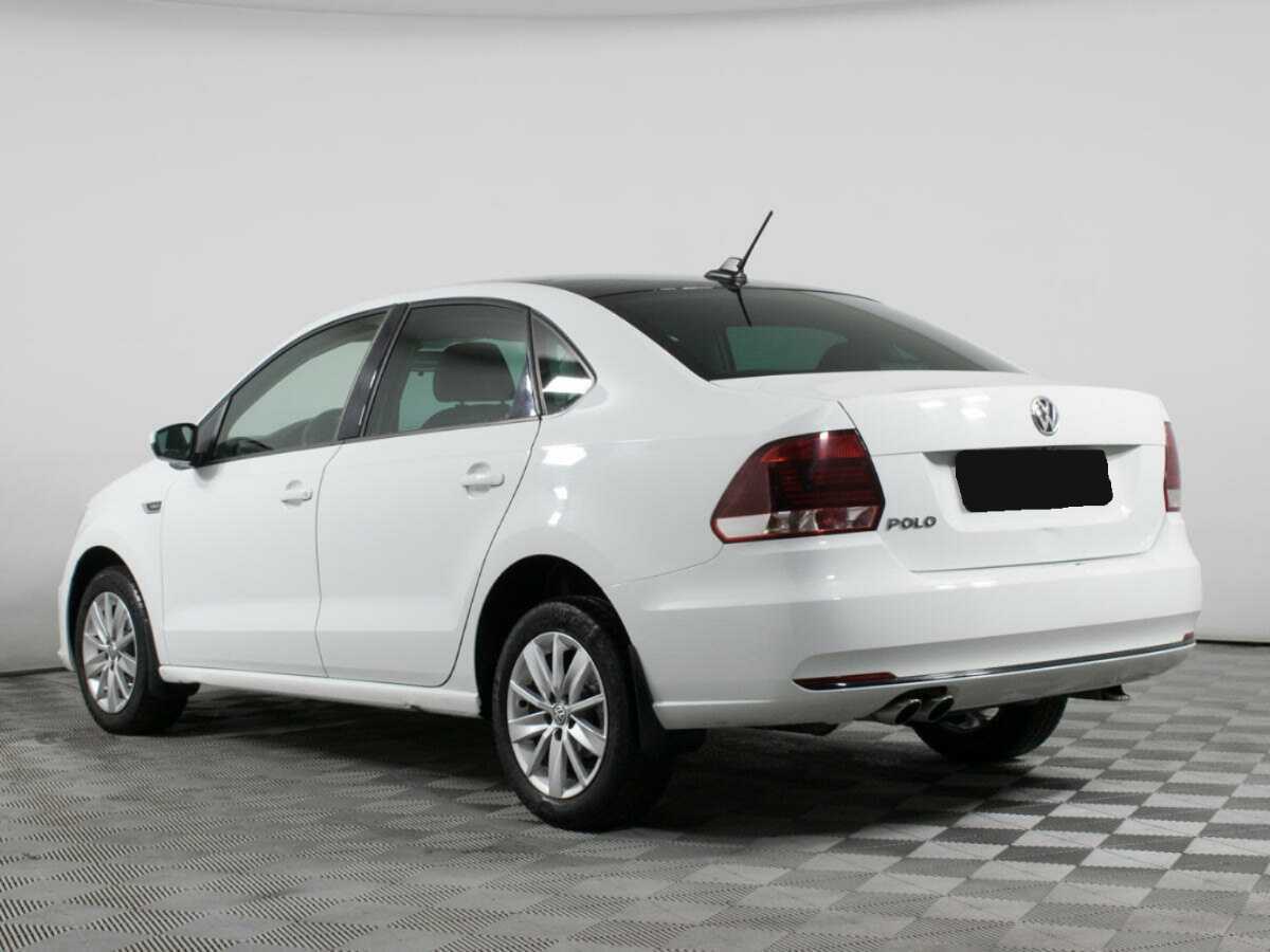 Volkswagen Polo с пробегом — 2019 год. Фото: #6