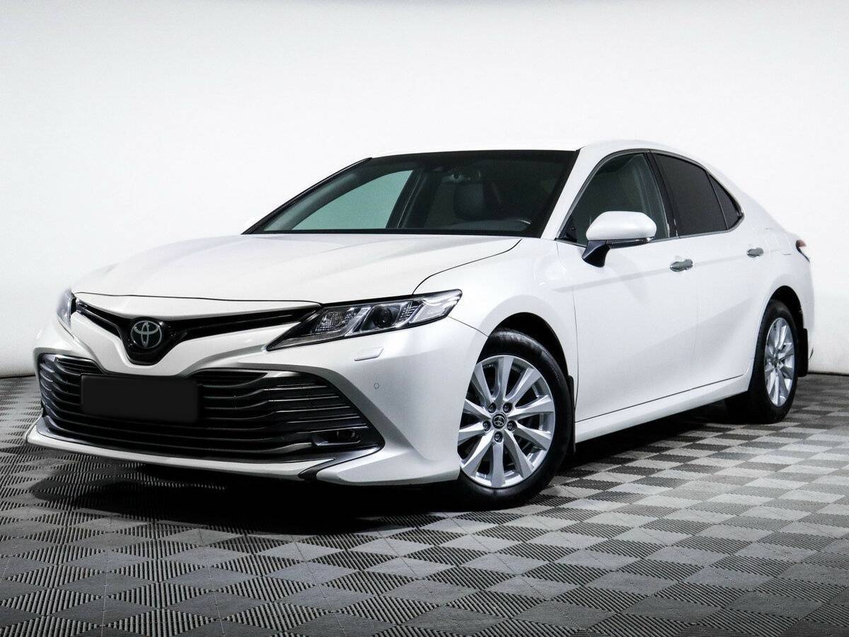 Toyota Camry с пробегом — 2021 год. Посмотреть фото