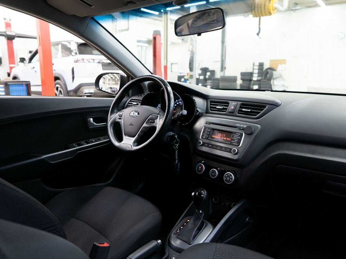 Kia Rio с пробегом — 2015 год. Фото: #16