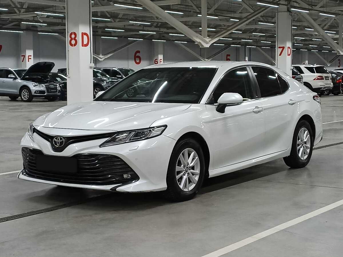Toyota Camry с пробегом — 2019 год. Посмотреть фото