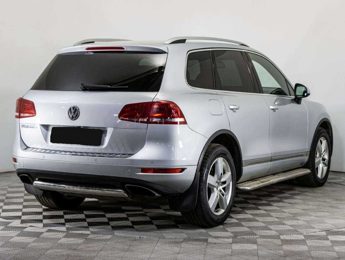 Volkswagen Touareg с пробегом — 2012 год. Фото: #3
