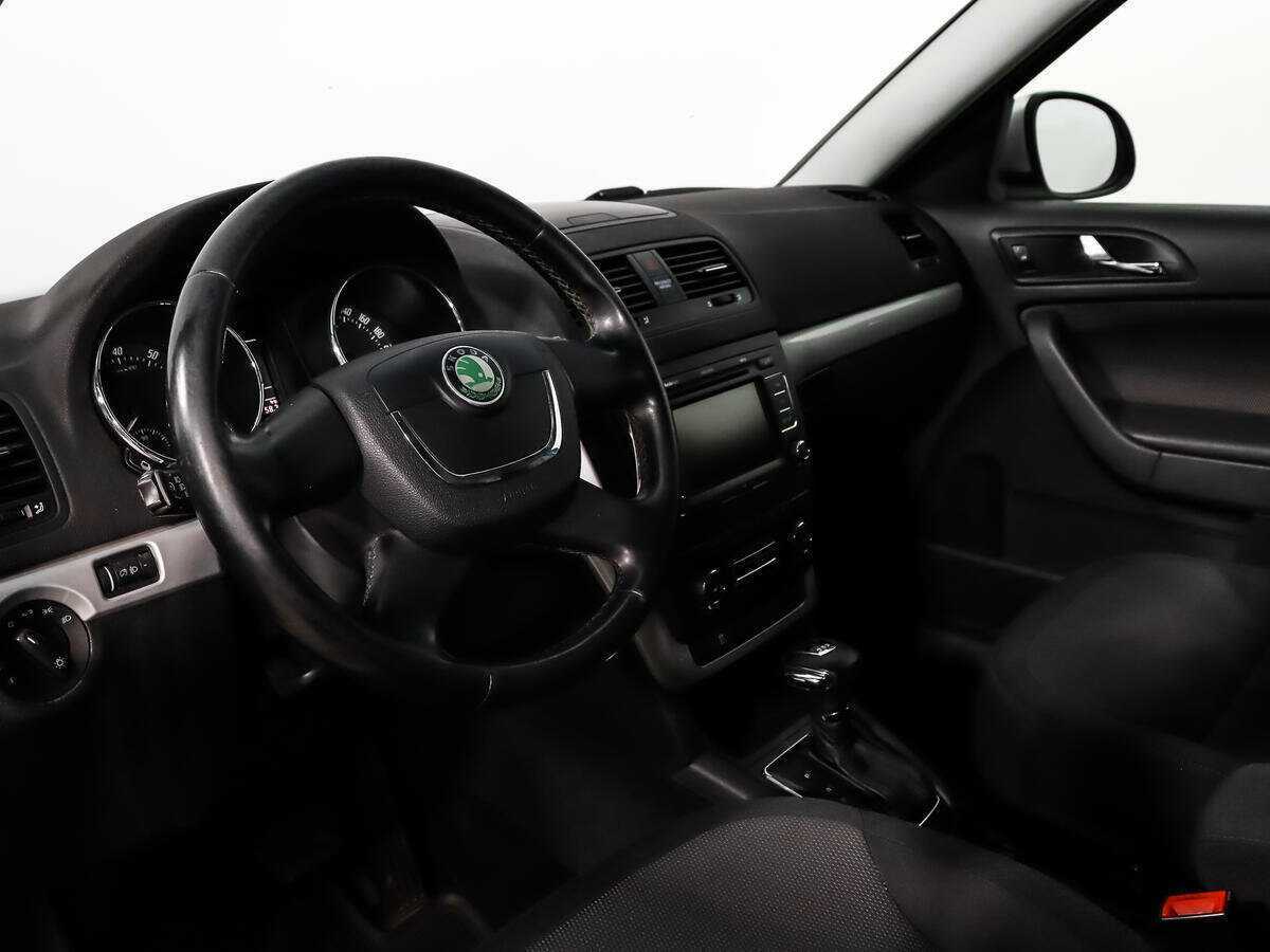 Skoda Yeti с пробегом — 2012 год. Фото: #8