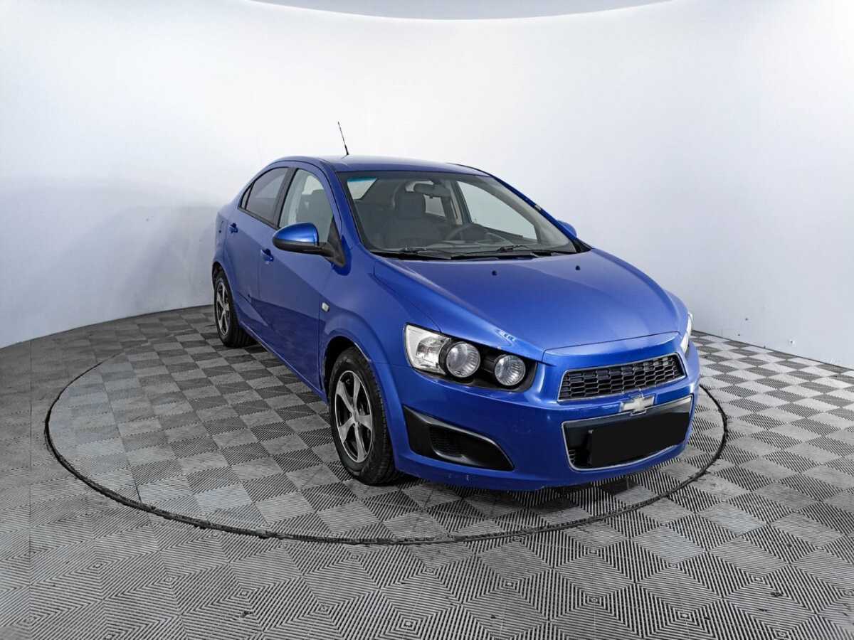 Chevrolet Aveo с пробегом — 2012 год. Фото: #2