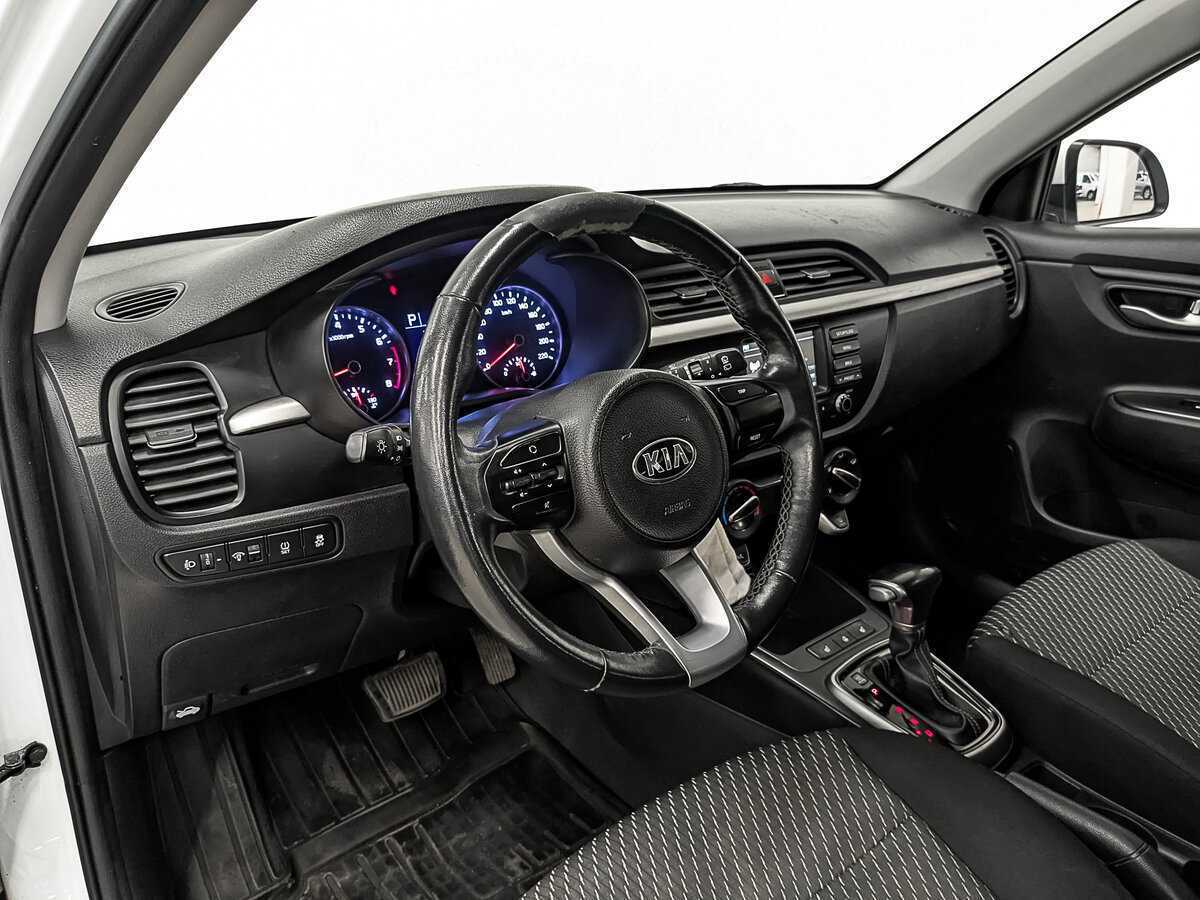 Kia Rio с пробегом — 2020 год. Фото: #11