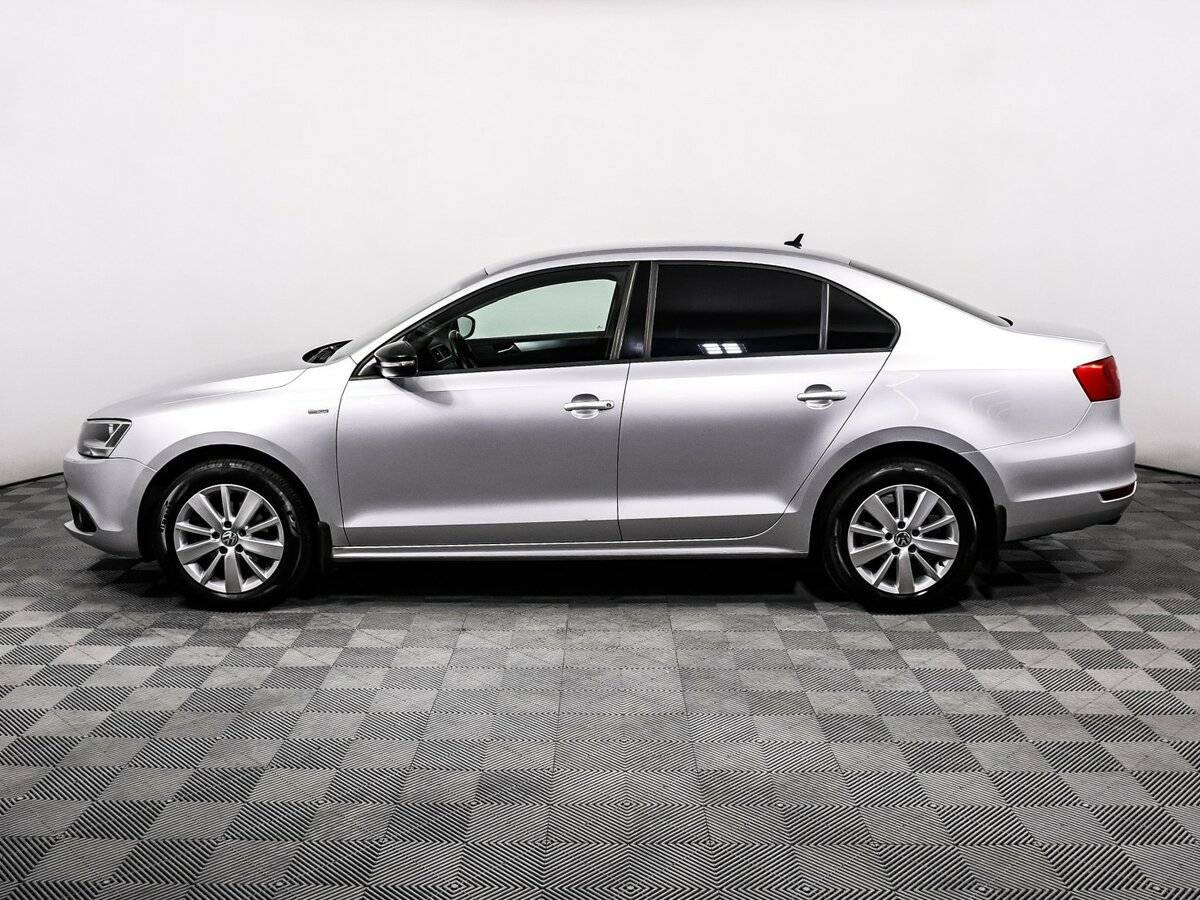 Volkswagen Jetta с пробегом — 2013 год. Фото: #7