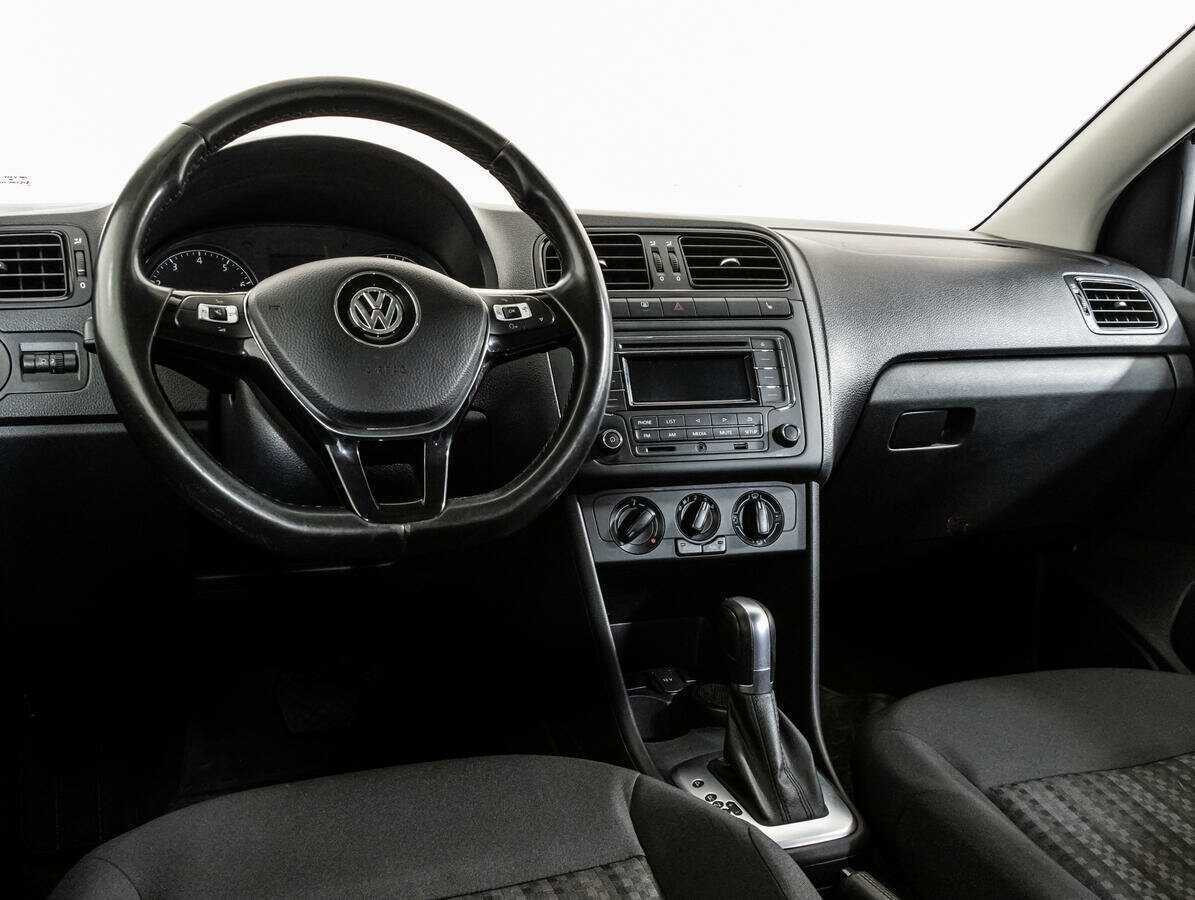Volkswagen Polo с пробегом — 2020 год. Фото: #10