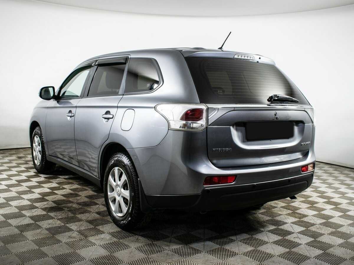 Mitsubishi Outlander с пробегом — 2012 год. Фото: #6