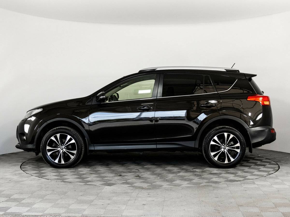Toyota RAV4 с пробегом — 2015 год. Фото: #7