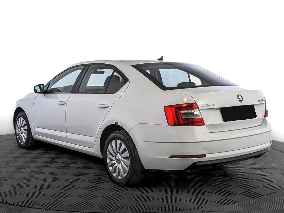 Skoda Octavia с пробегом — 2017 год. Фото: #6