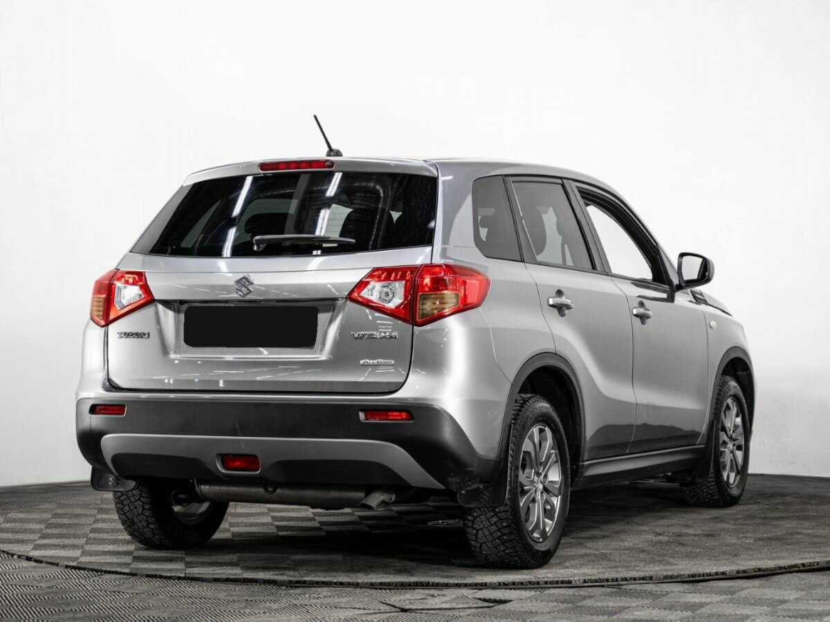 Suzuki Vitara с пробегом — 2015 год. Фото: #3