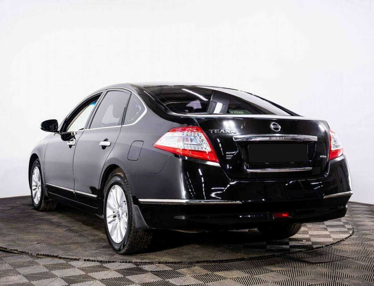Nissan Teana с пробегом — 2012 год. Фото: #3