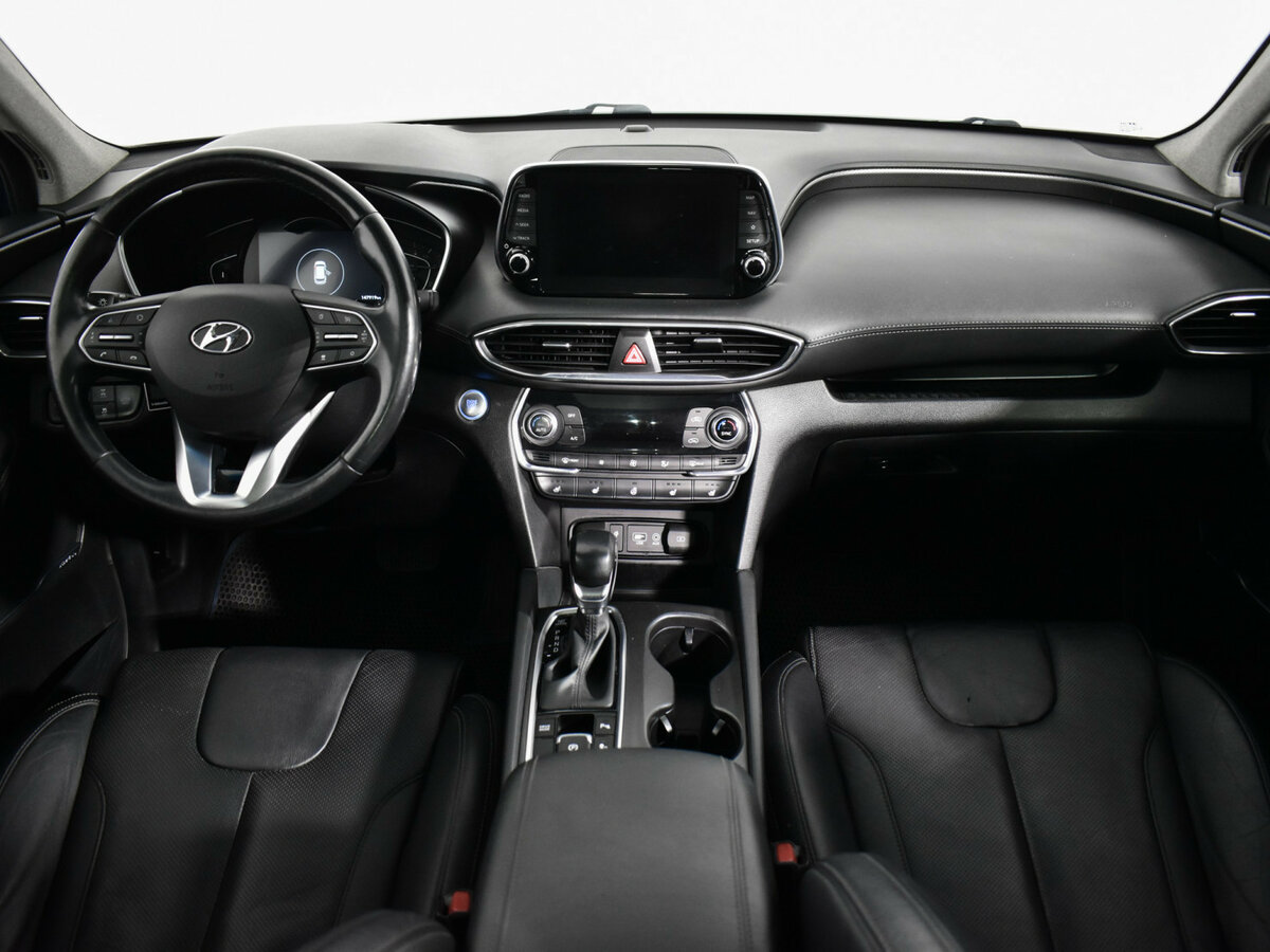 Hyundai Santa Fe с пробегом — 2019 год. Фото: #14