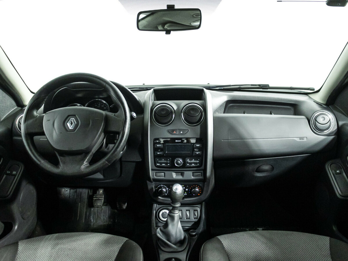Renault Duster с пробегом — 2017 год. Фото: #12