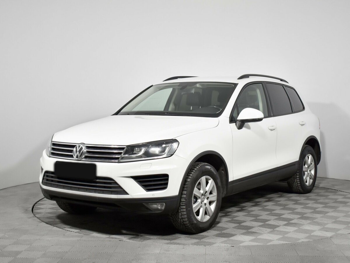 Volkswagen Touareg с пробегом — 2015 год. Фото: #0