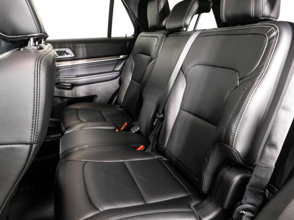 Ford Explorer с пробегом — 2018 год. Фото: #9