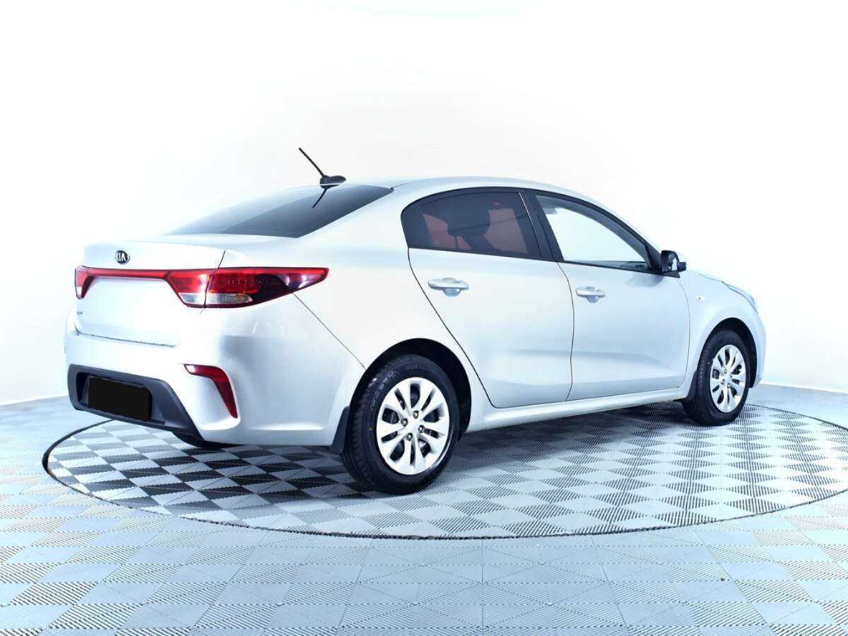 Kia Rio с пробегом — 2017 год. Фото: #4