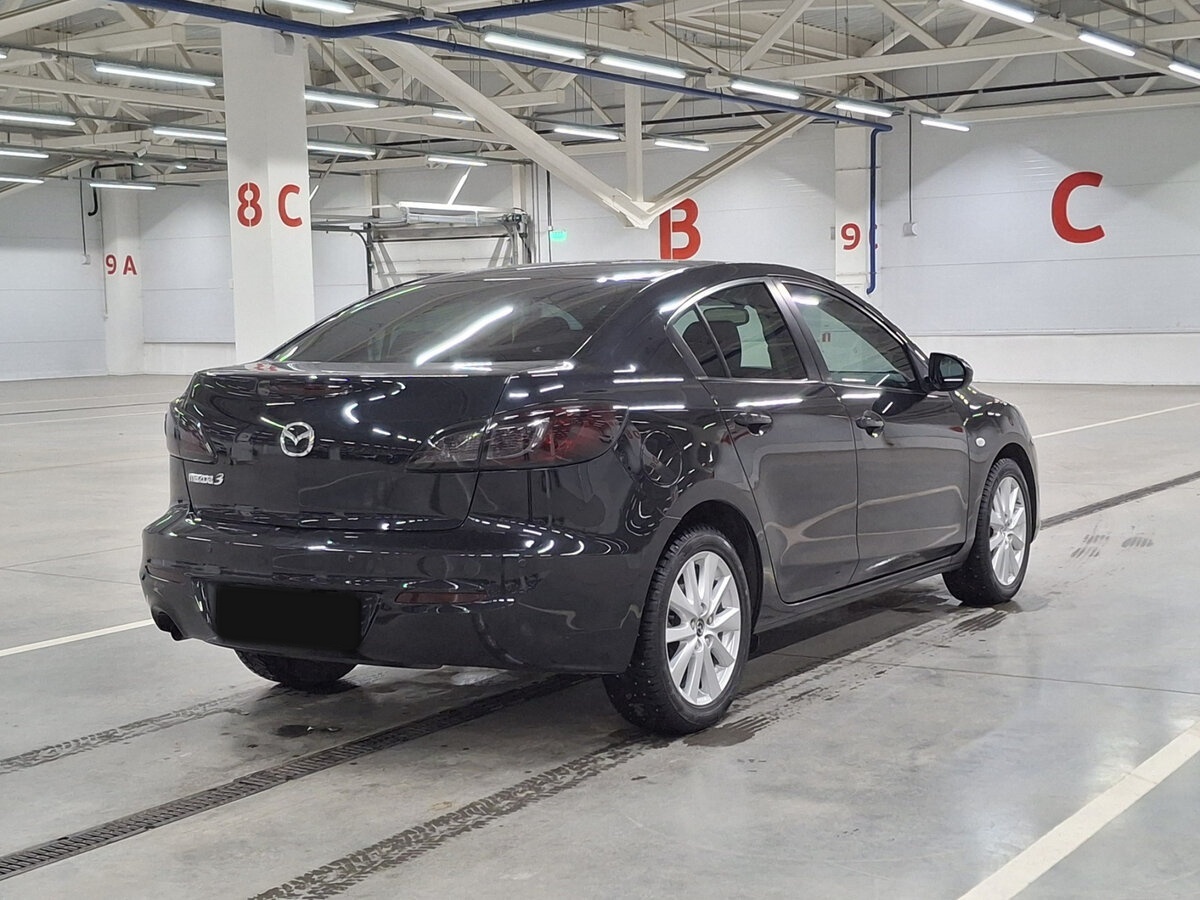 Mazda 3 с пробегом — 2013 год. Фото: #4