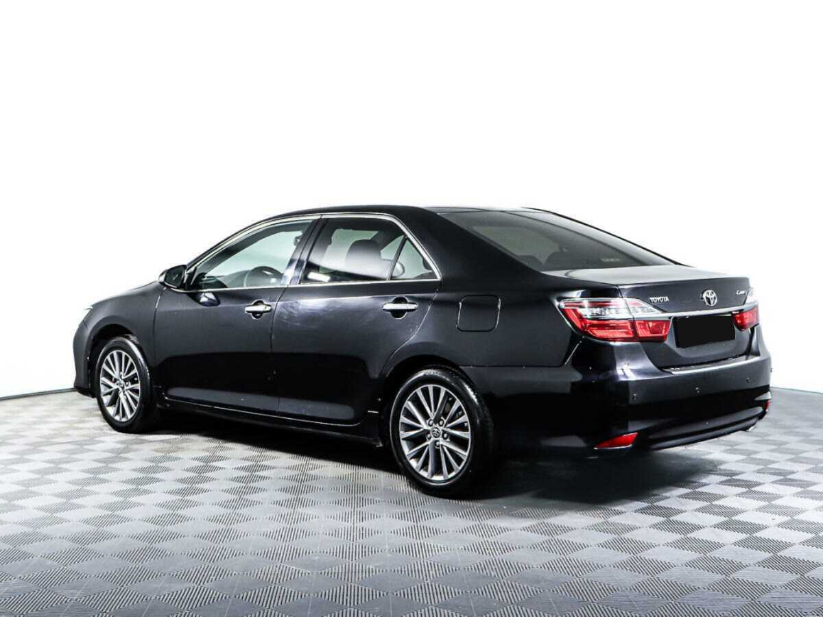 Toyota Camry с пробегом — 2016 год. Фото: #5