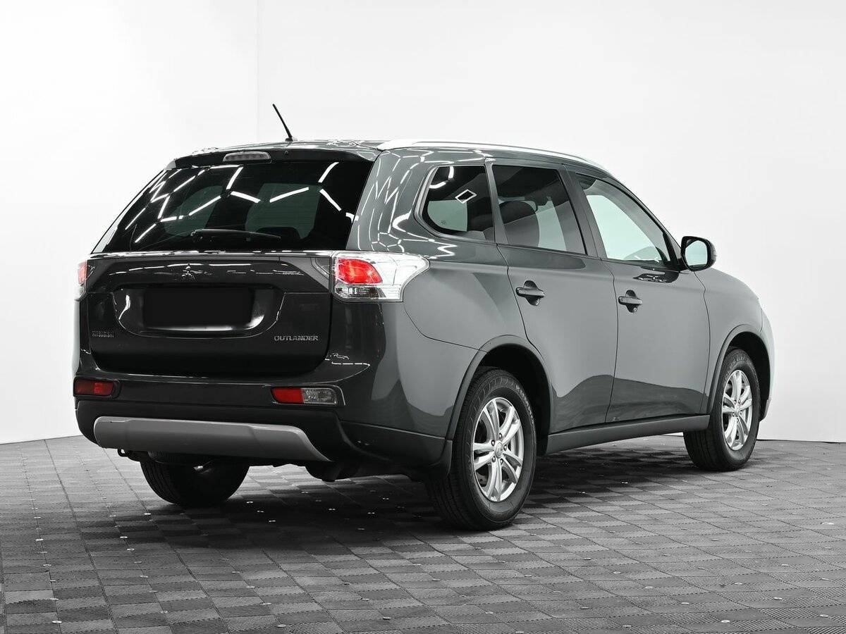 Mitsubishi Outlander с пробегом — 2014 год. Фото: #3