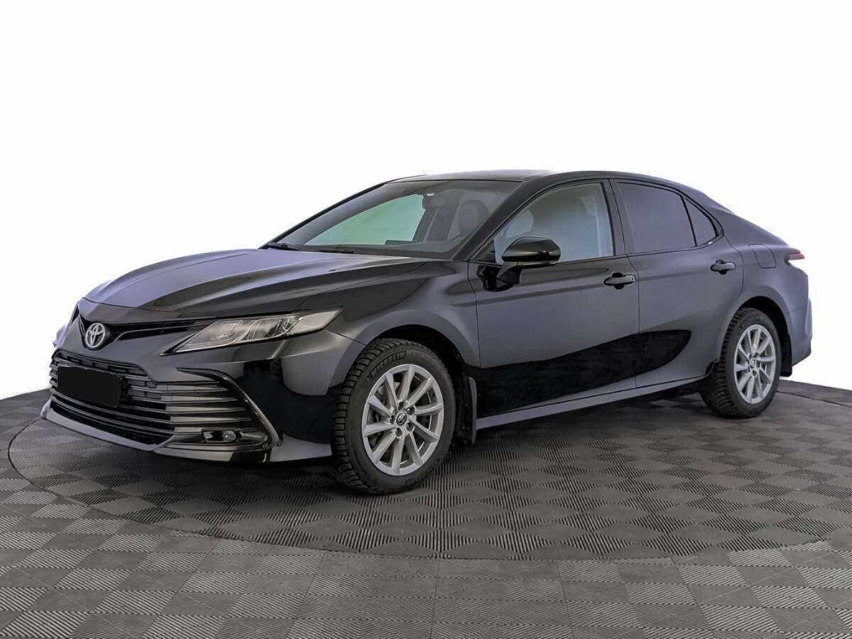 Toyota Camry с пробегом — 2022 год. Посмотреть фото