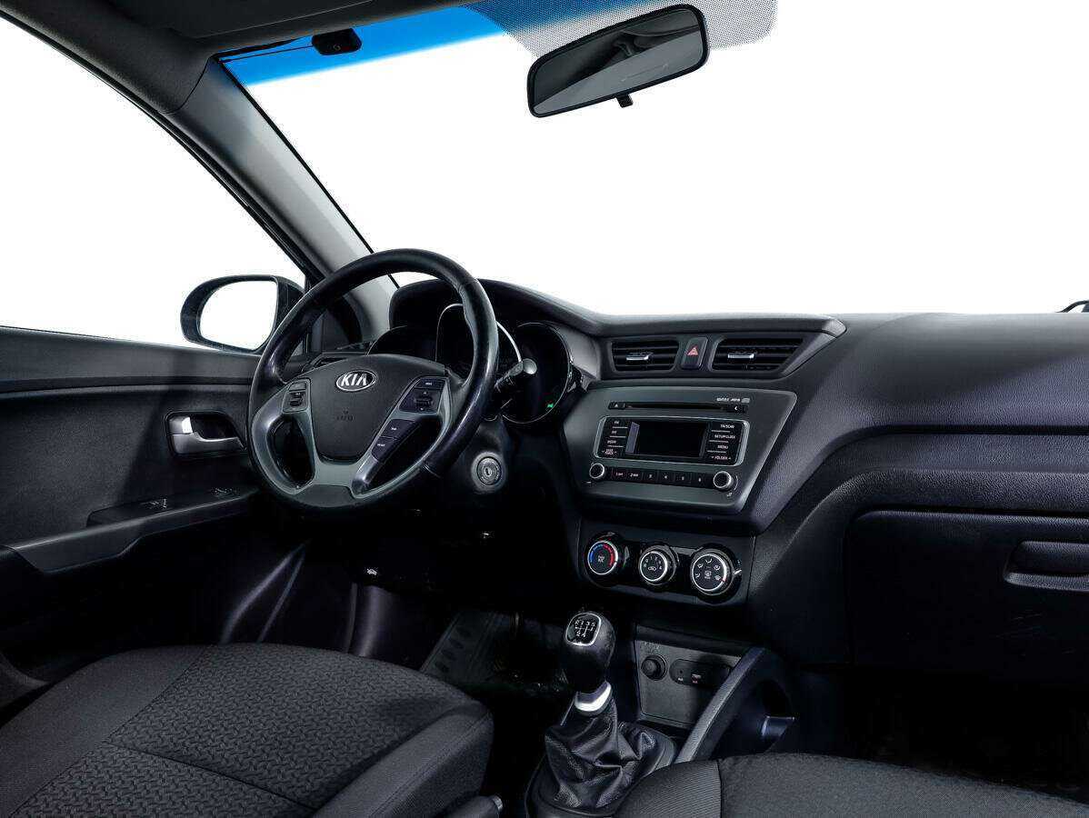 Kia Rio с пробегом — 2017 год. Фото: #8