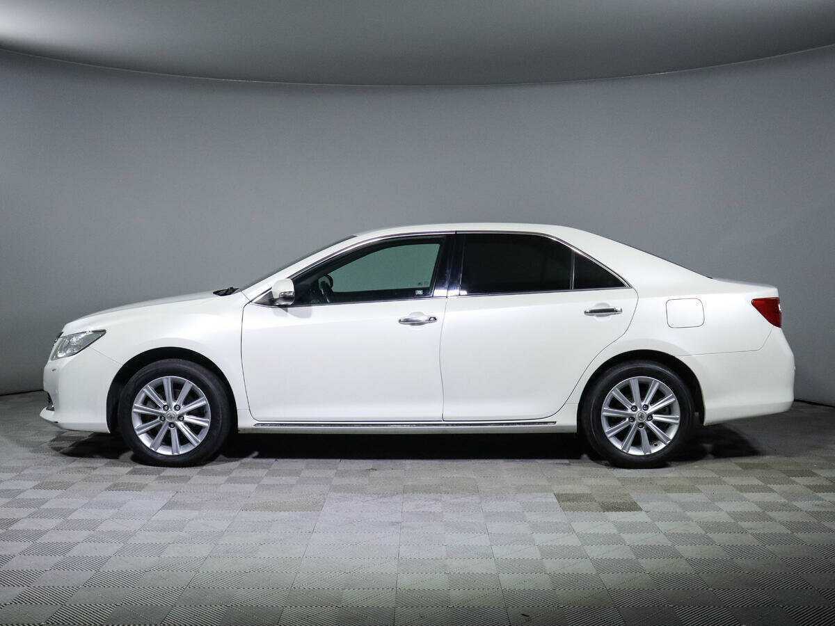 Toyota Camry с пробегом — 2014 год. Фото: #7