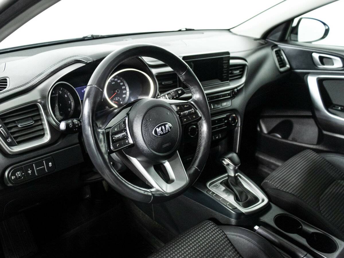 Kia Ceed с пробегом — 2019 год. Фото: #10